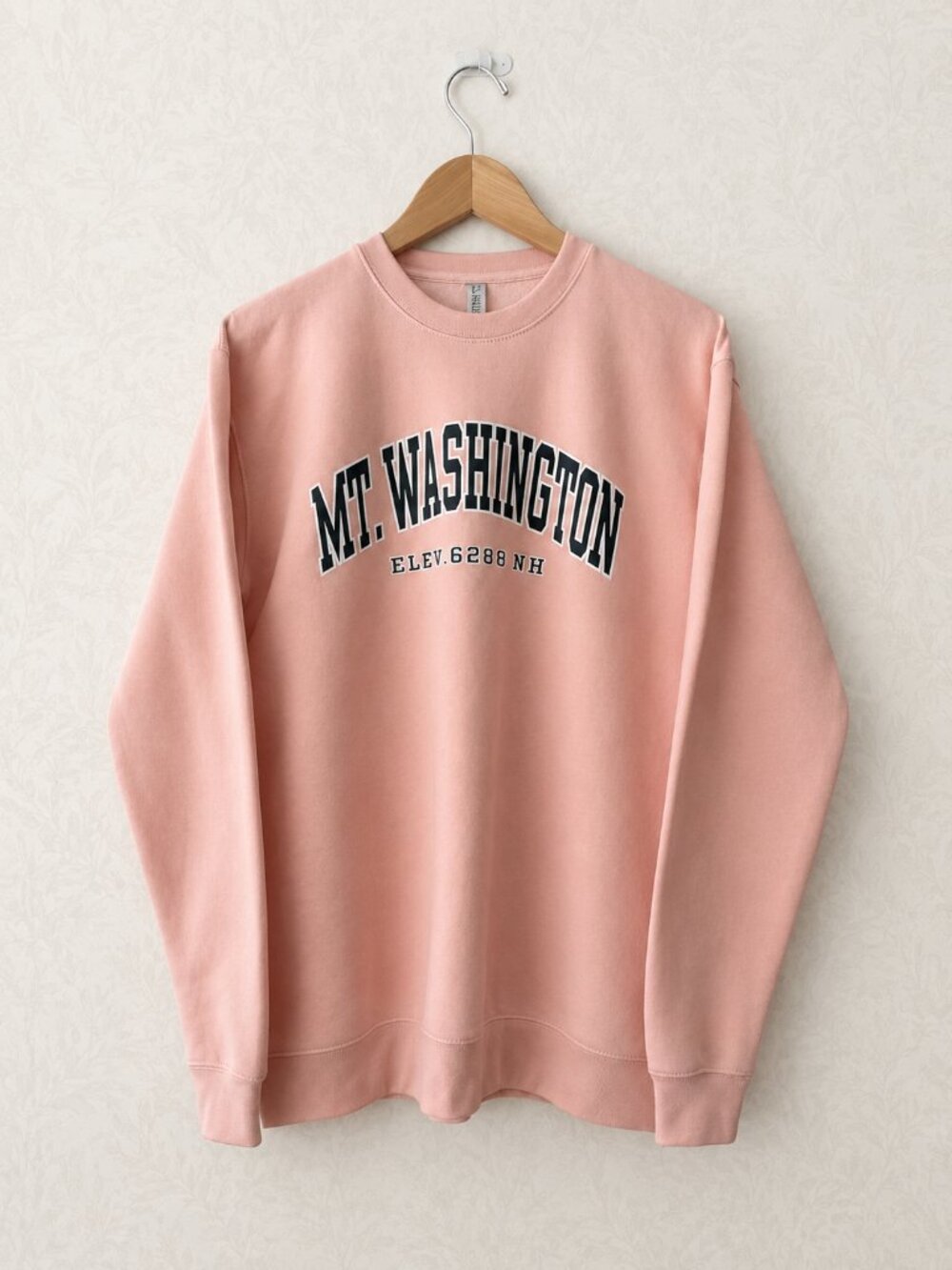 Mt. Washington NH Graphic Crewneck Sweatshirt | Light Peach, Lightweight Size S